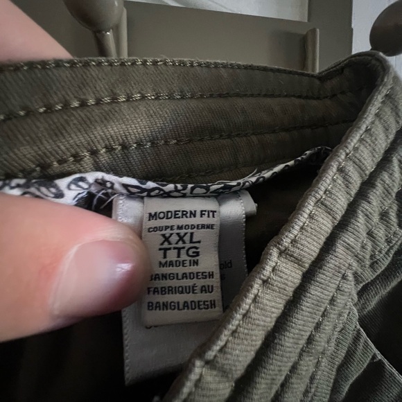 Green Jospeh Cargo Pants - Picture 4 of 5